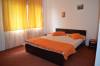 <b>Vila Pia</b> Tel: 0729 042 XXX - 0760 135 XXX 